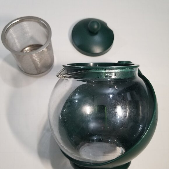 Tea maker (2 total). One in green and the other in ligher green - Picture 4 of 11